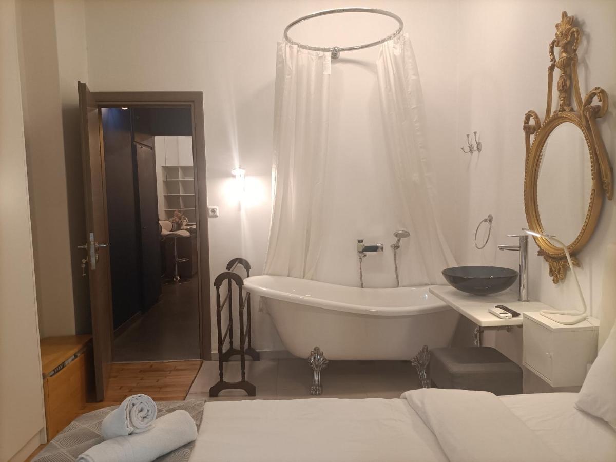 Elegant Apartment เอเธนส์ ภายนอก รูปภาพ