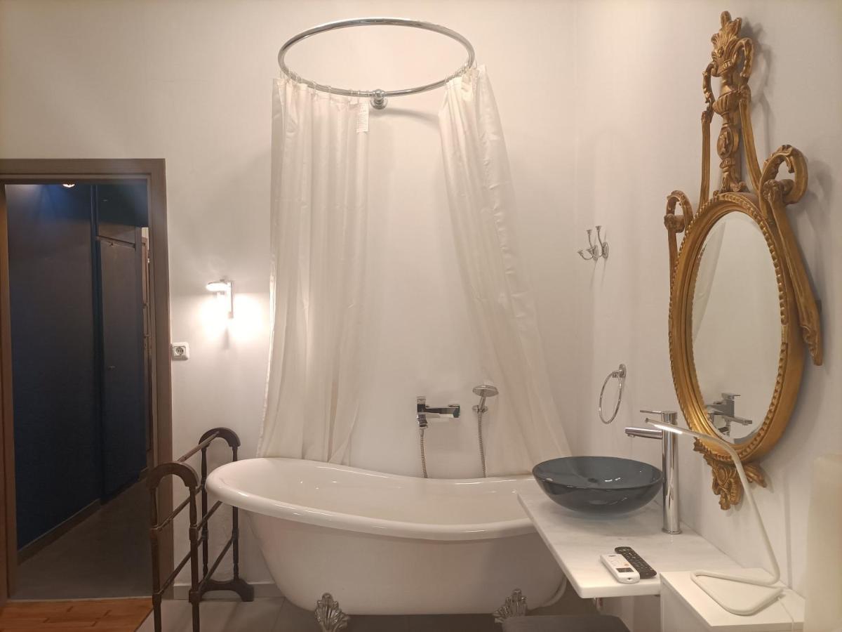 Elegant Apartment เอเธนส์ ภายนอก รูปภาพ